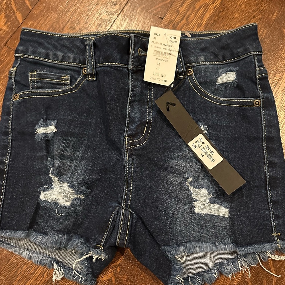 BNWT CONTRABAND Denim Shorts